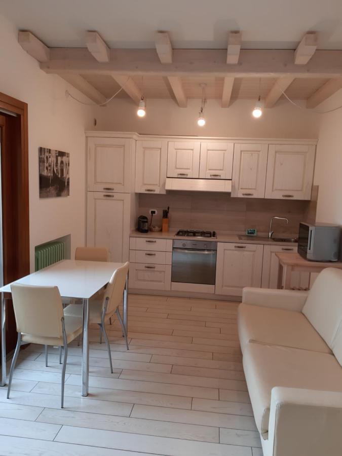 Sweet Appartment Di Guido Πεσκιέρα ντελ Γκάρντα Εξωτερικό φωτογραφία