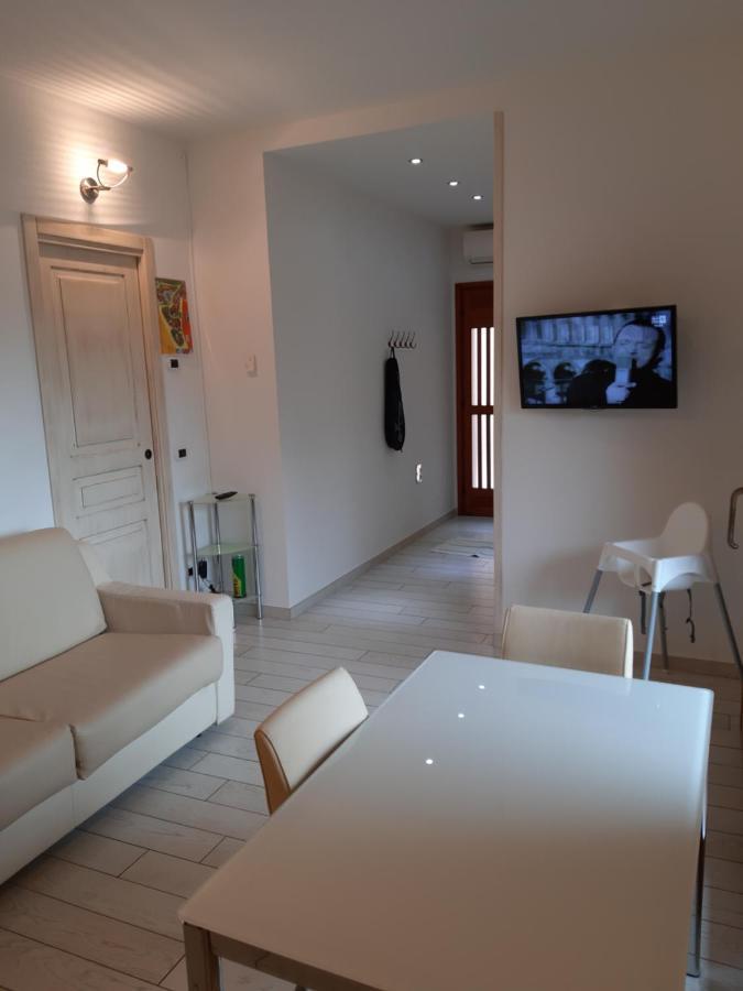 Sweet Appartment Di Guido Πεσκιέρα ντελ Γκάρντα Εξωτερικό φωτογραφία